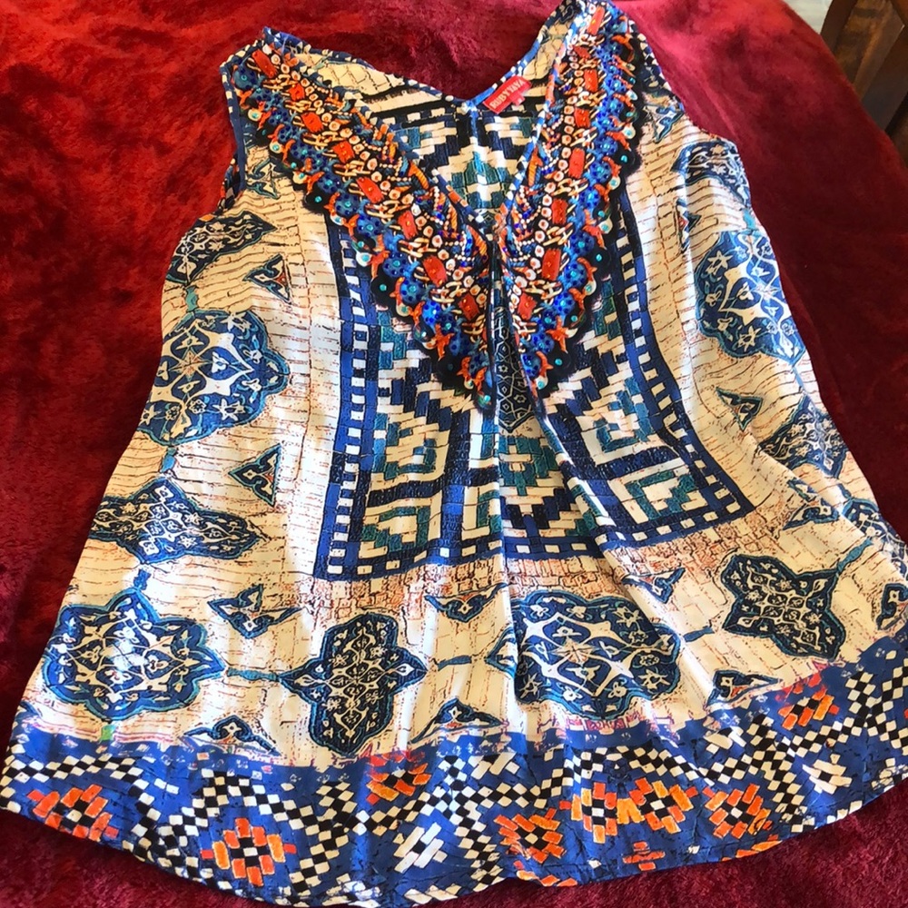 Ruby YAYA studded resort/ boutique tunic. Stunning